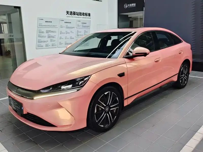 BYD Qin L, 2025