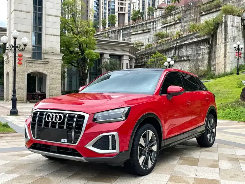 Audi Q2L, 2022
