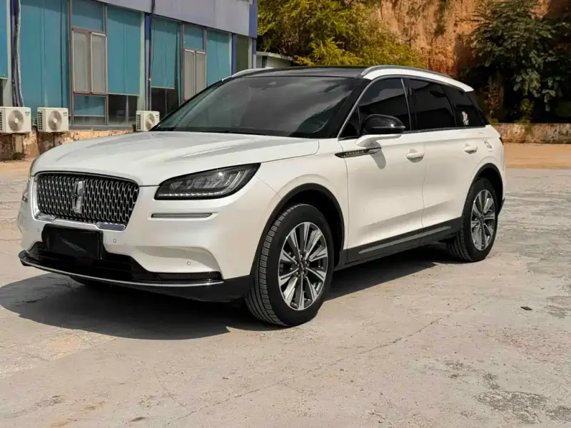 Lincoln Corsair, 2022