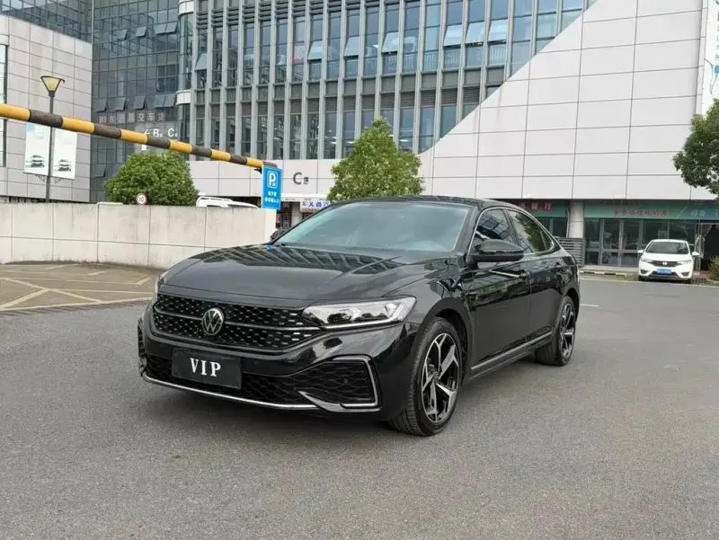 Volkswagen Passat, 2024
