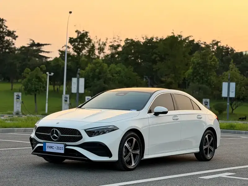 Mercedes-Benz A-Class Mercedes-Benz A-Class 2024 A 200 L Fashion Type, 2024 — фото 1