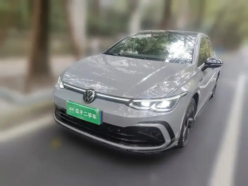 Volkswagen Golf, 2024