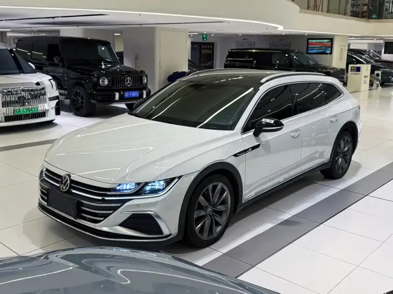 Volkswagen CC Volkswagen CC 2021 Shooting Brake 380TSI Hunt Heart Edition, 2022 — фото 1