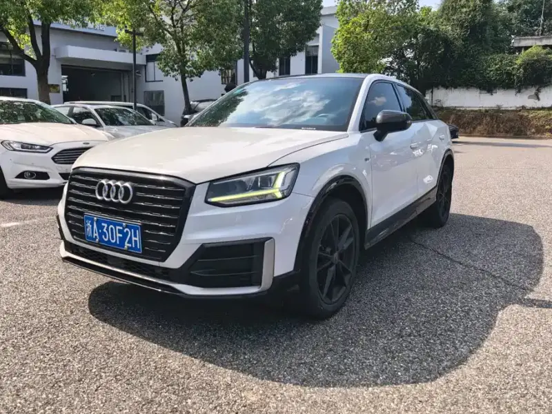 Audi Q2L, 2020