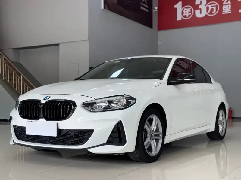BMW 1 Series, 2022