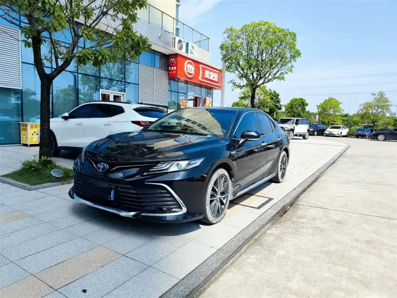 Toyota Camry, 2023