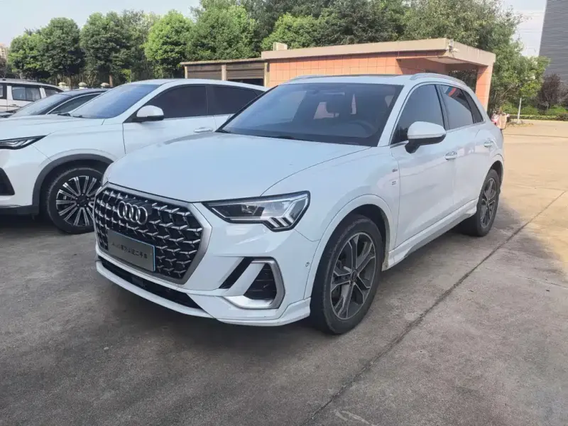 Audi Q3, 2023