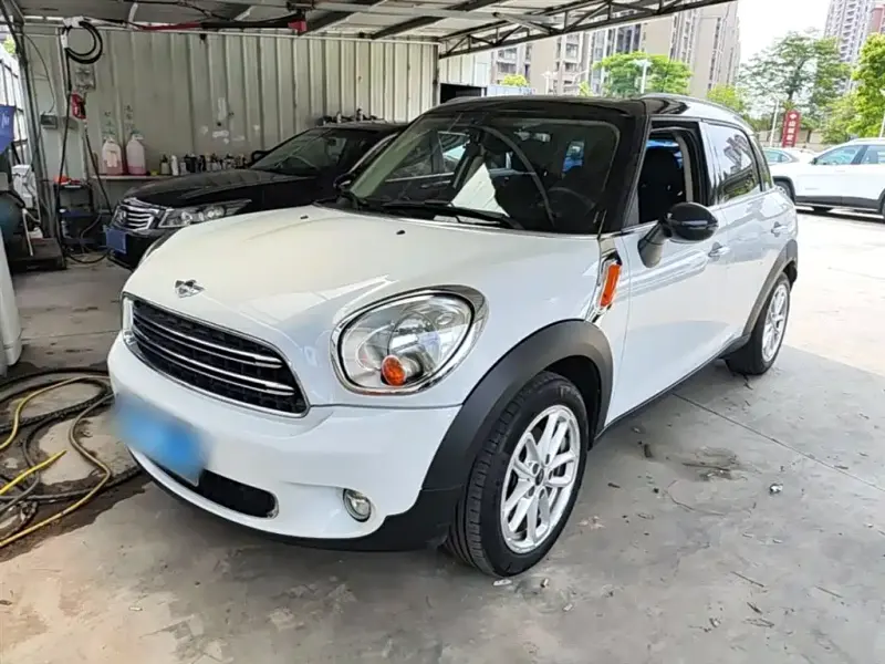 MINI Countryman, 2015