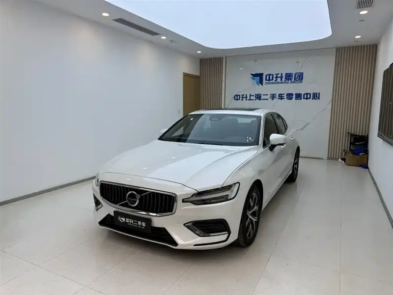 Volvo S60, 2025