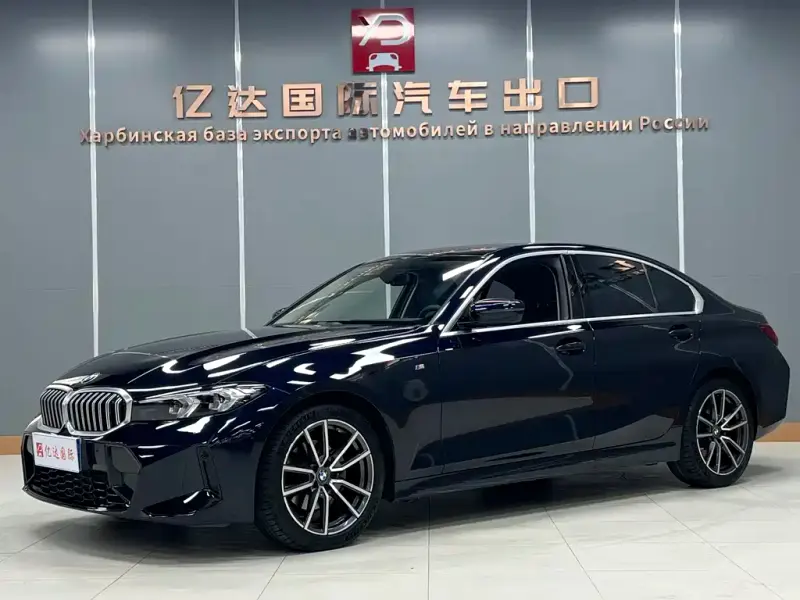 BMW 3 Series, 2022