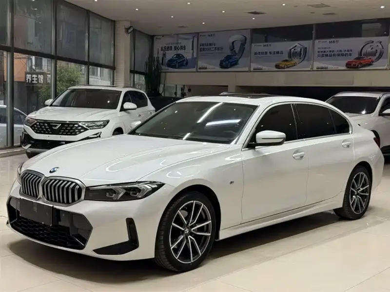 BMW 3 Series, 2023