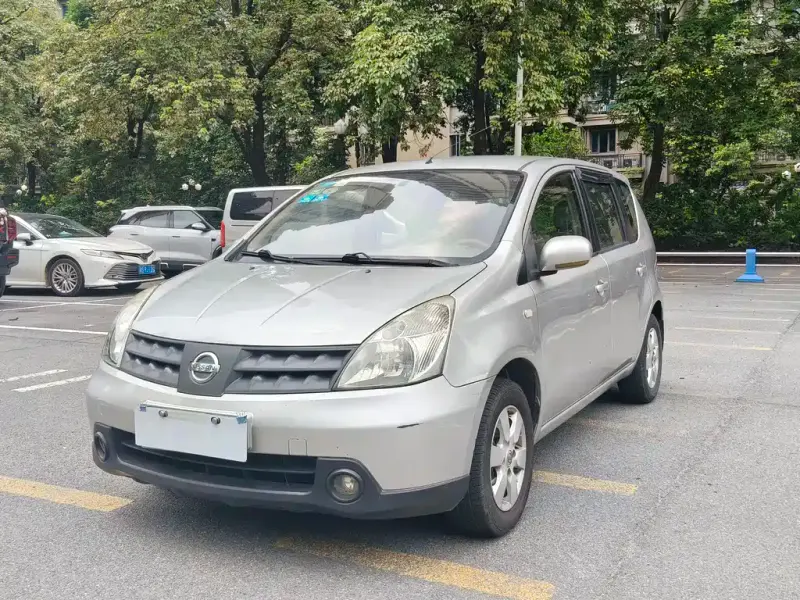 Nissan Livina, 2008