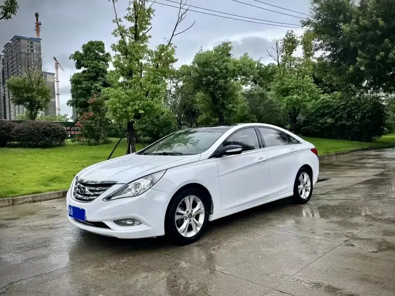 Hyundai Sonata, 2012