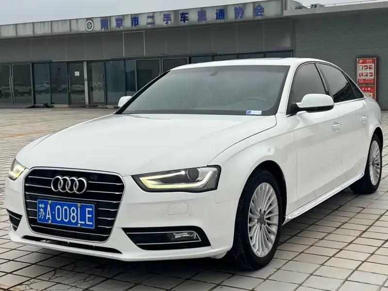 Audi A4L, 2016