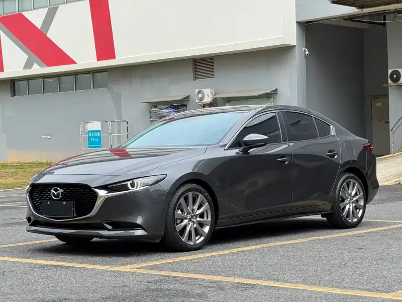 Mazda 3 Axela, 2022