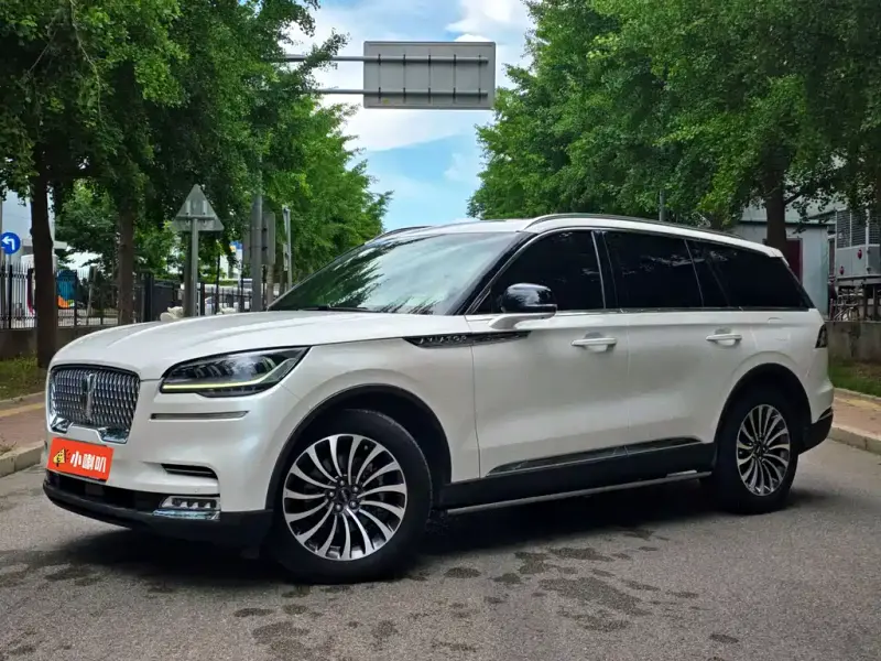 Lincoln Aviator, 2023
