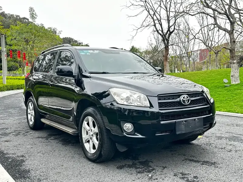 Toyota RAV4, 2013