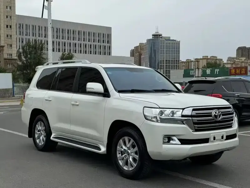Toyota Land Cruiser, 2016 — фото 1