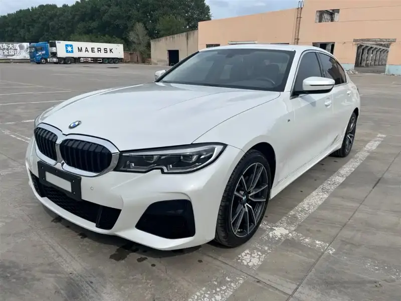 BMW 3 Series, 2022