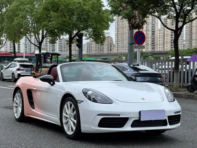 Porsche 718, 2018