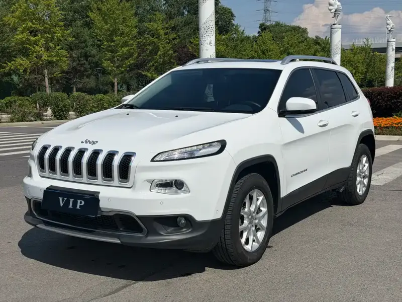 Jeep Cherokee, 2016