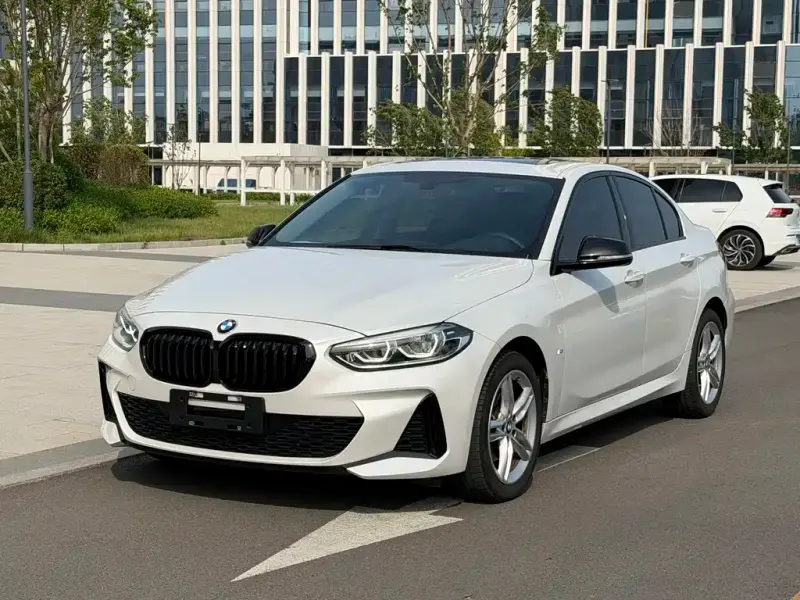 BMW 1 Series, 2021
