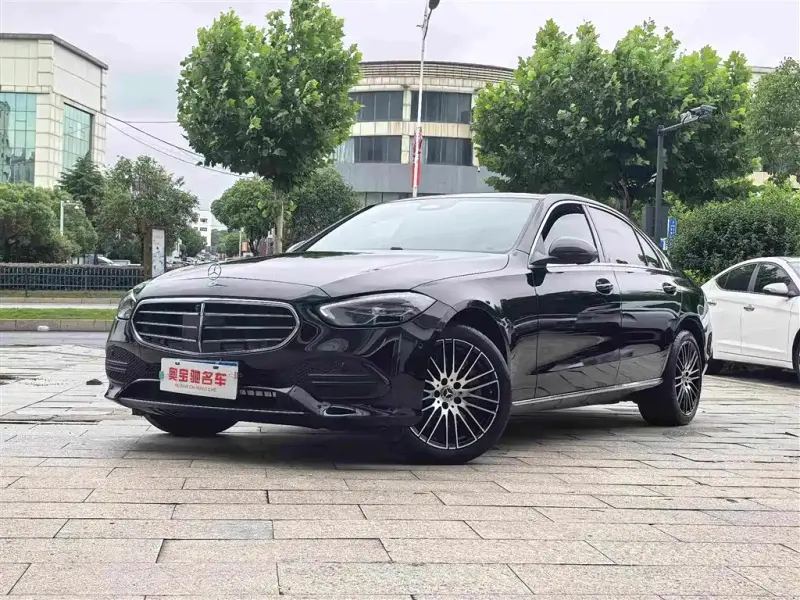 Mercedes-Benz C-Class, 2025