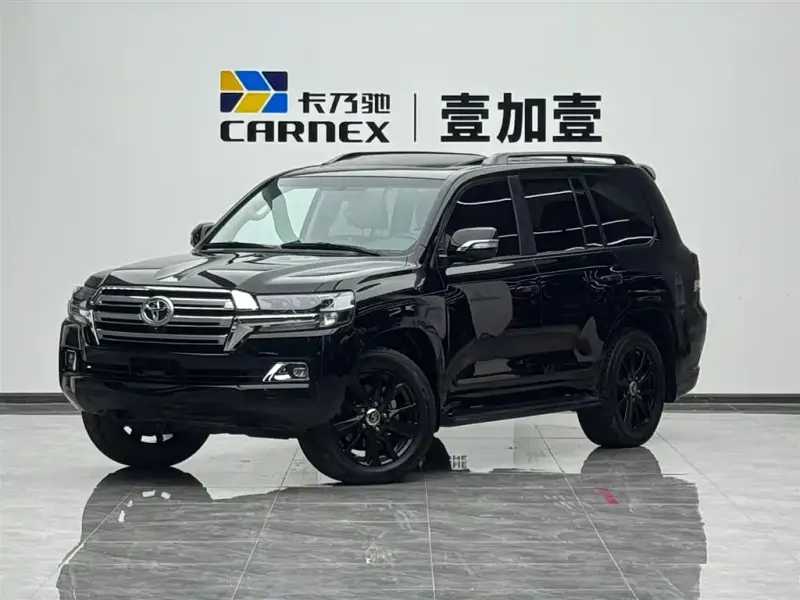 Toyota Land Cruiser, 2020 — фото 1