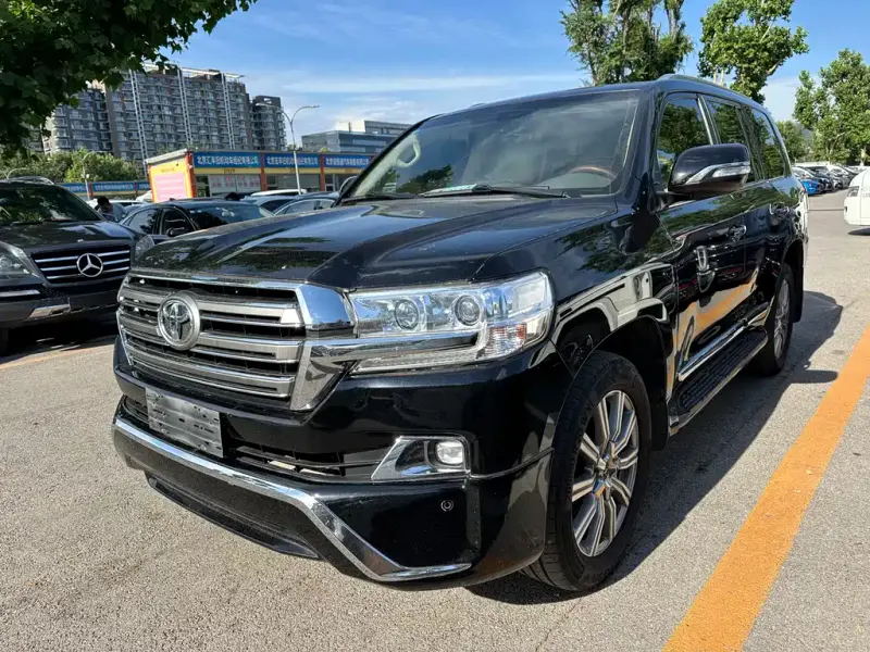 Toyota Land Cruiser, 2018 — фото 1