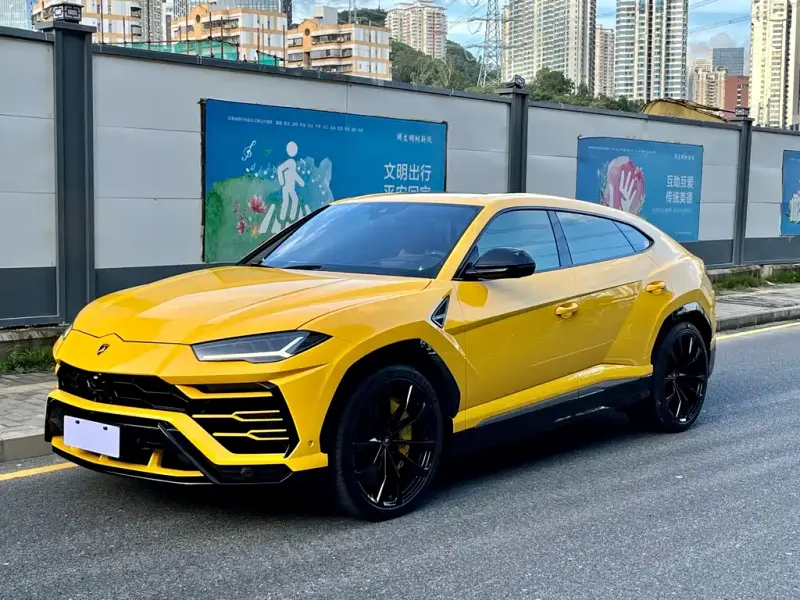Lamborghini Urus, 2021