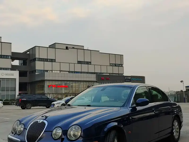Jaguar S-TYPE, 2004