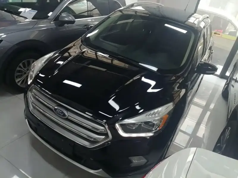 Ford Kuga, 2017