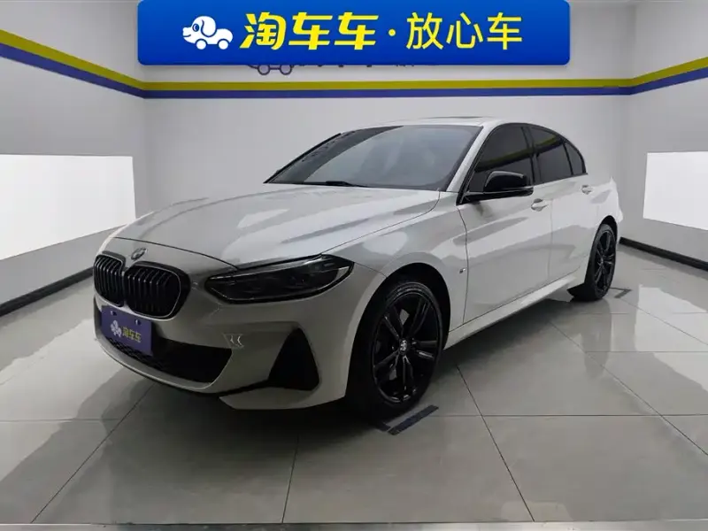BMW 1 Series, 2021