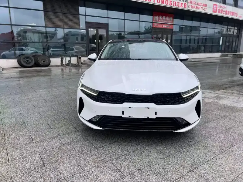 Kia K5, 2025