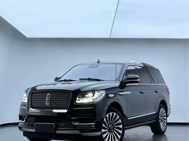 Lincoln Navigator, 2021