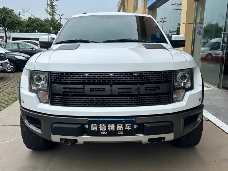 Ford F-150 Raptor, 2013
