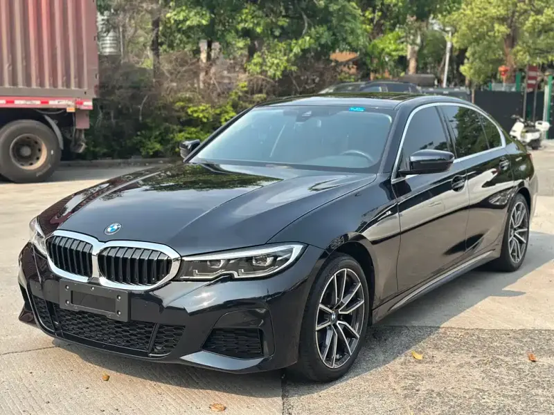 BMW 3 Series, 2022