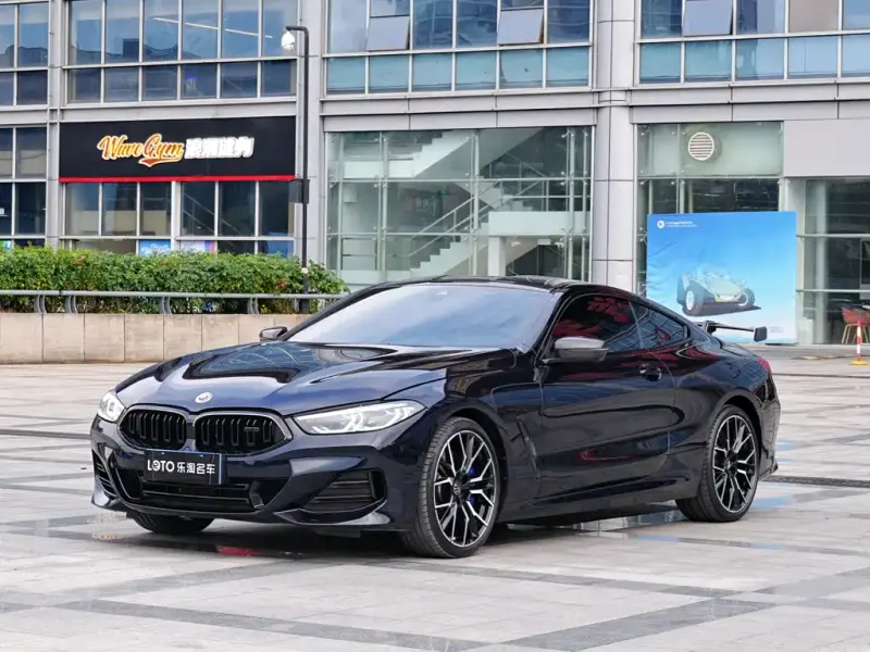BMW 8 Series, 2024