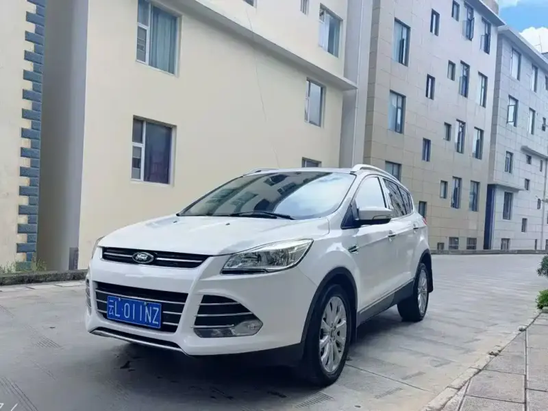Ford Kuga, 2015