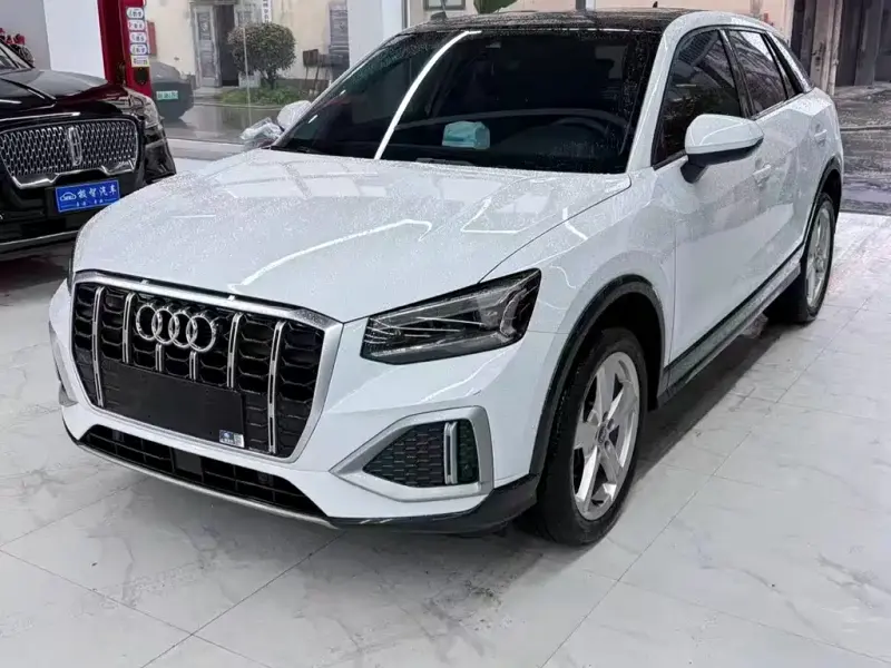 Audi Q2L, 2022