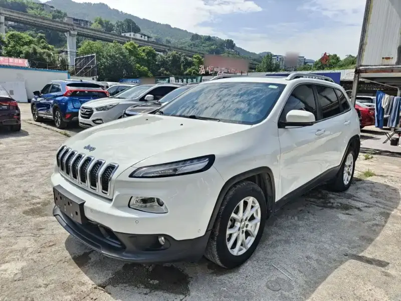 Jeep Cherokee, 2016