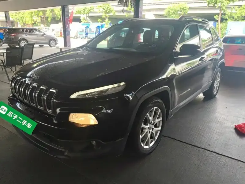 Jeep Cherokee, 2016