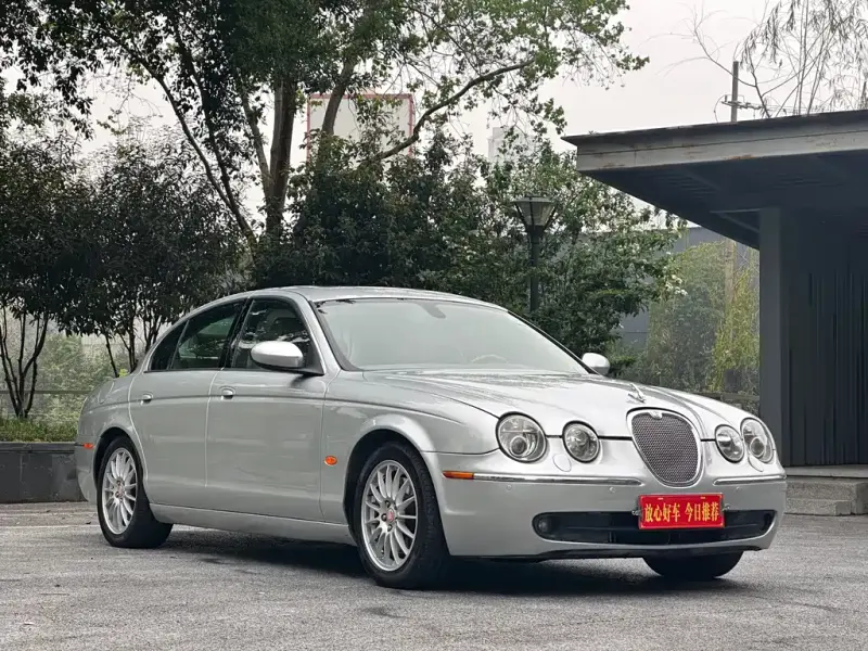 Jaguar S-TYPE, 2008