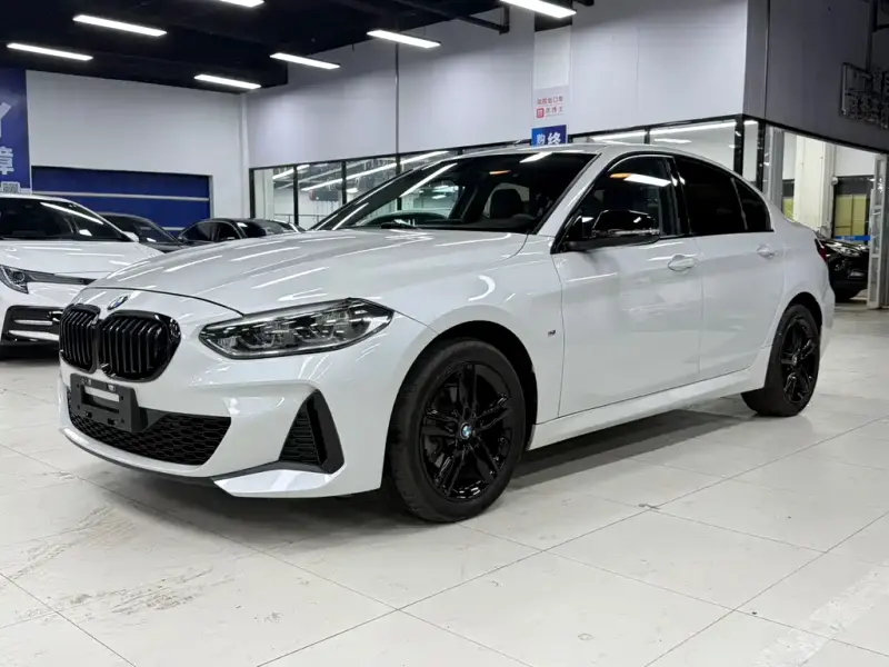 BMW 1 Series, 2021