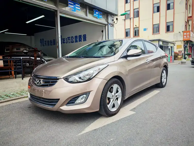 Hyundai Elantra Langdong, 2014