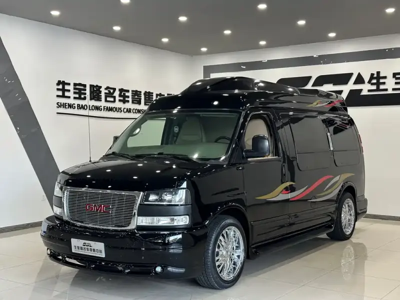 GMC Savana, 2013