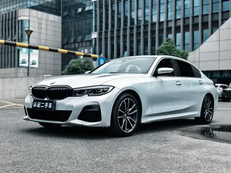 BMW 3 Series, 2022