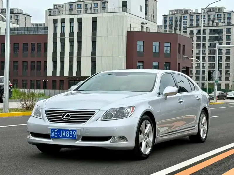 Lexus LS, 2007