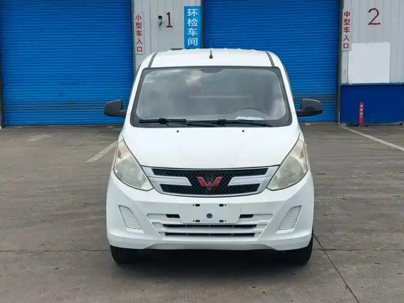 Wuling Rongguang V, 2018