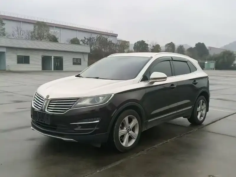 Lincoln MKC, 2017